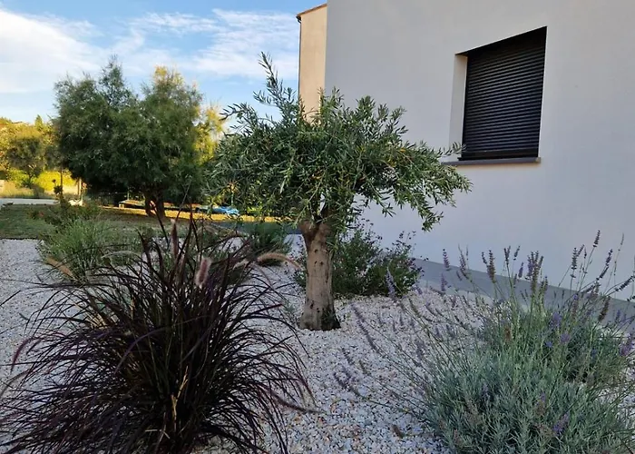Casa Del Mar Parking Jardin
